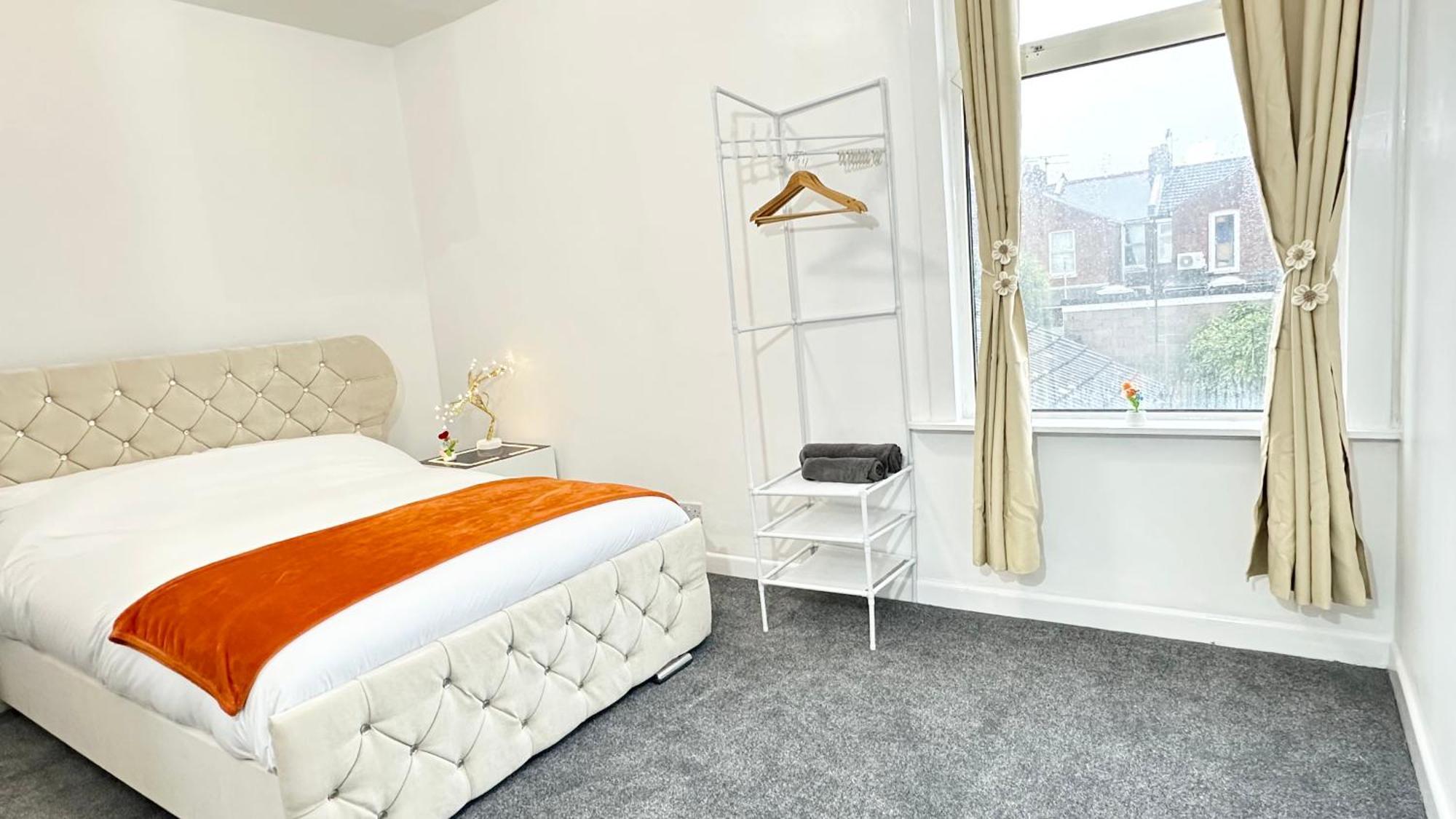 Large Double Room In Portsmouth - Mayhall Rd מראה חיצוני תמונה