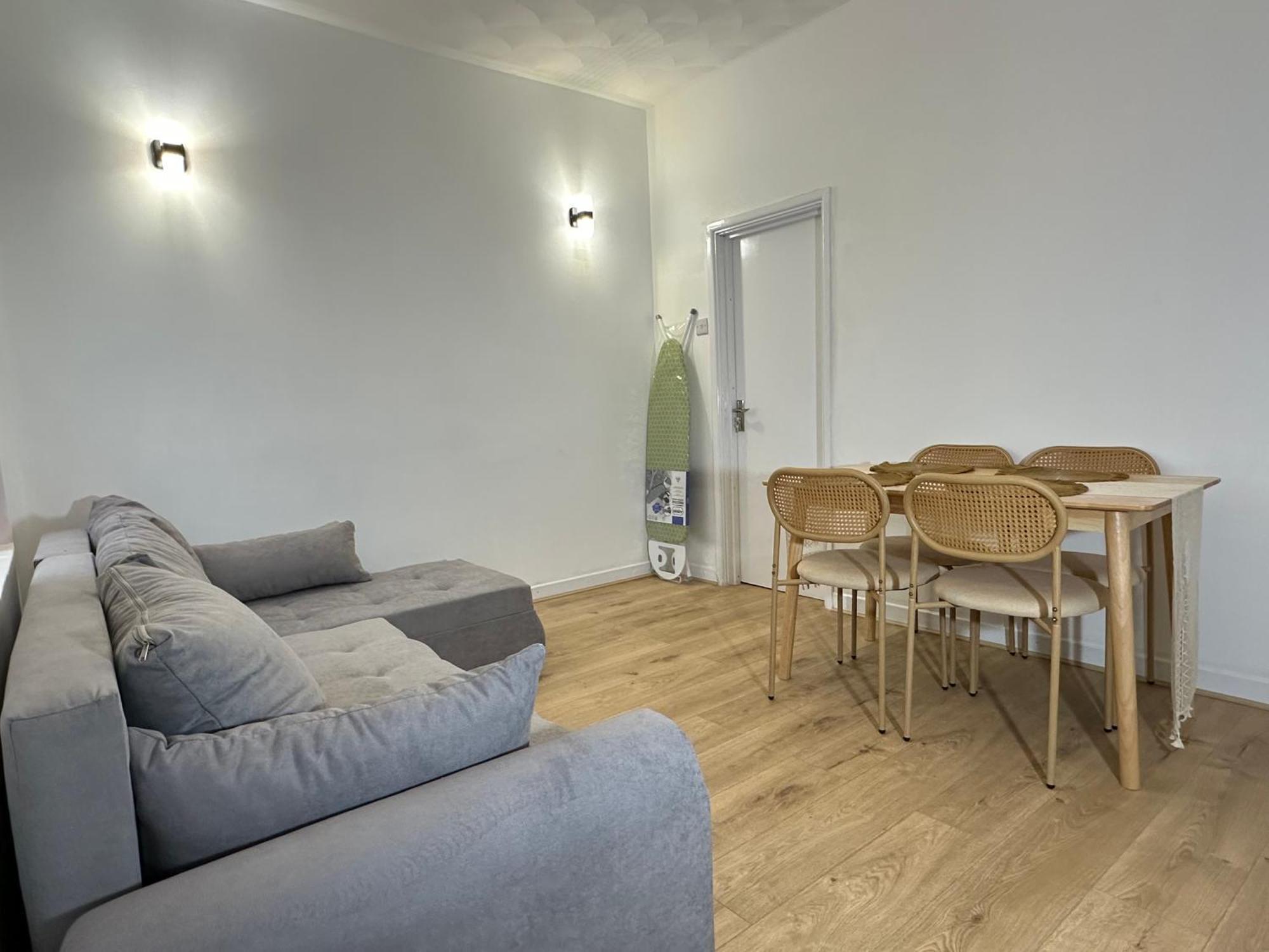 Large Double Room In Portsmouth - Mayhall Rd מראה חיצוני תמונה